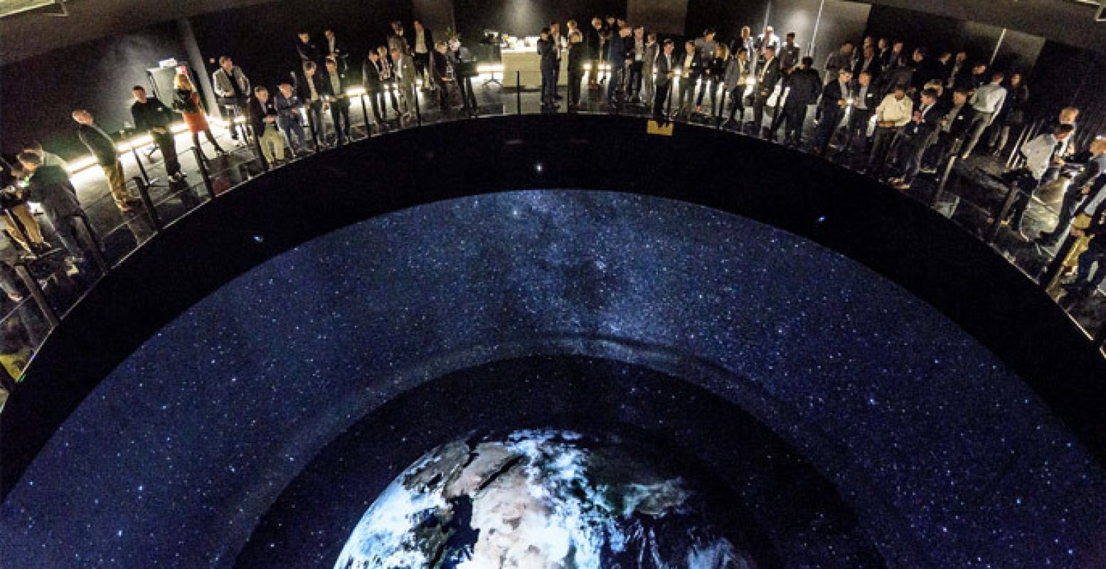 Bezoek het omgekeerde planetarium Columbus Earth Theater in Kerkrade.