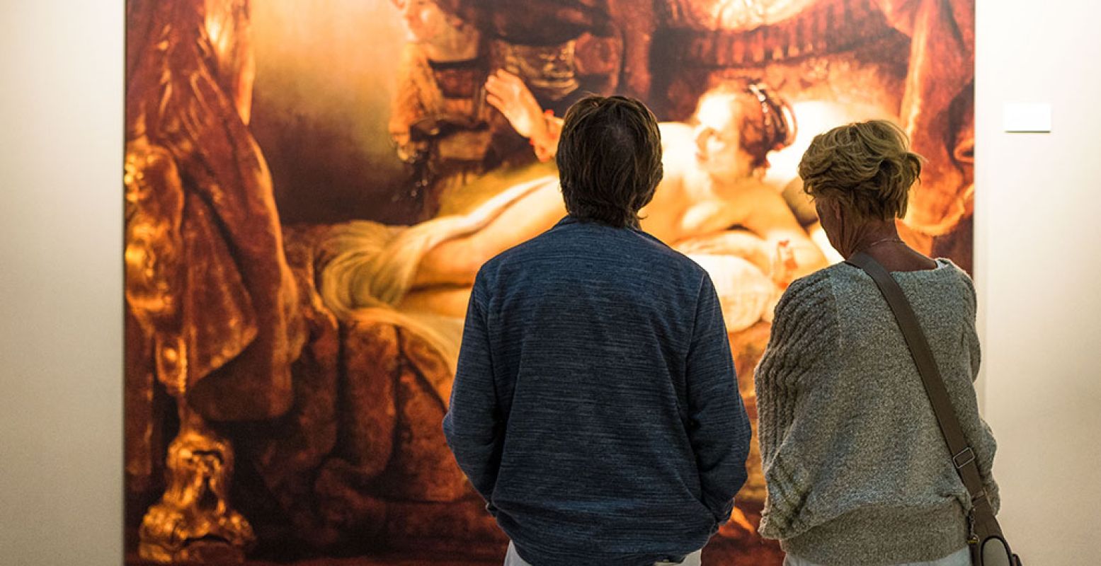 Op de expositie 'Discover Rembrandt' zie je zo'n 350 replica's van Rembrandts schilderijen. Via onderzoek en speciale technieken laten deze replica's zien hoe het werk er uitzag toen het net geschilderd was. Foto: David Hup