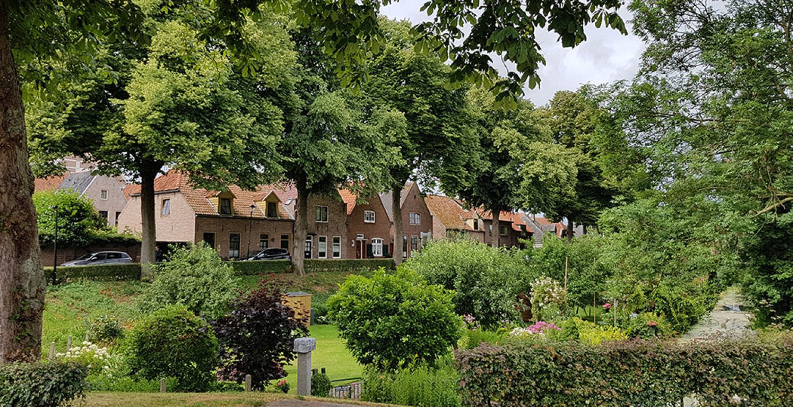 Een stukje van de groene bolwerken van Hattem. Foto: DagjeWeg.NL @ Tonny van Oosten