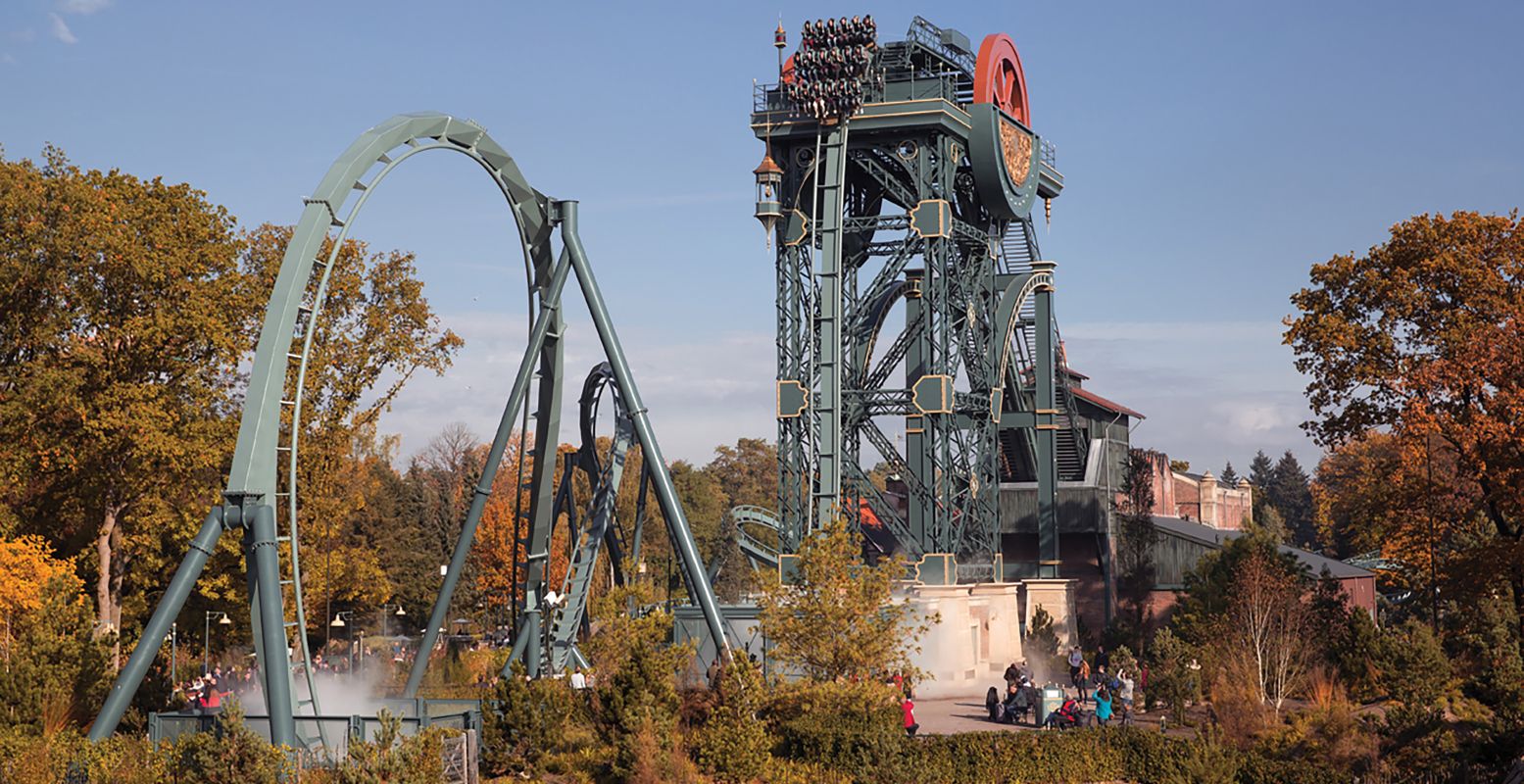 Be brave! Er wachten uitdagende achtbanen en attracties op je, zoals De Baron in de Efteling. Foto: De Efteling