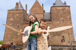 Zomer vol ridders en middeleeuws avontuur op Slot Fotograaf: Nadia ten Wolde Foto: Een zomer vol ridders, avontuur en plezier op Slot Loevestein