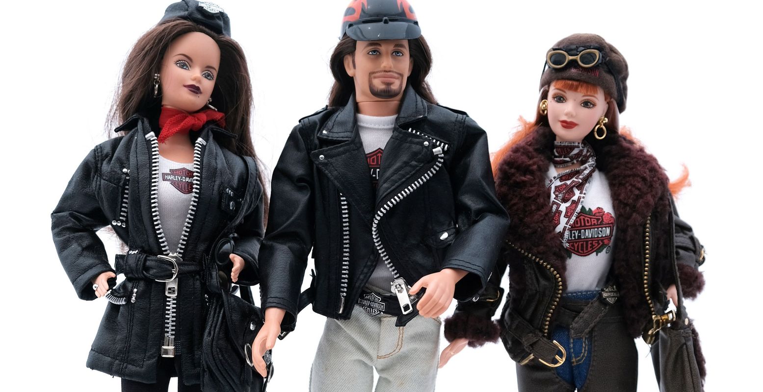 Barbie rockt! Ook al in de jaren 80. Toen waren rockstar Barbie en rockstar Ken dé toppers onder de barbiepoppen. Foto: Stedelijk Museum Almelo