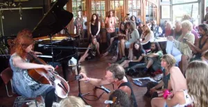 Vier de creativiteit bij Landjuweel Festival 2015! Live muziek in alle hoeken en gaten. Foto: Michael Kamp, Landjuweel Festival