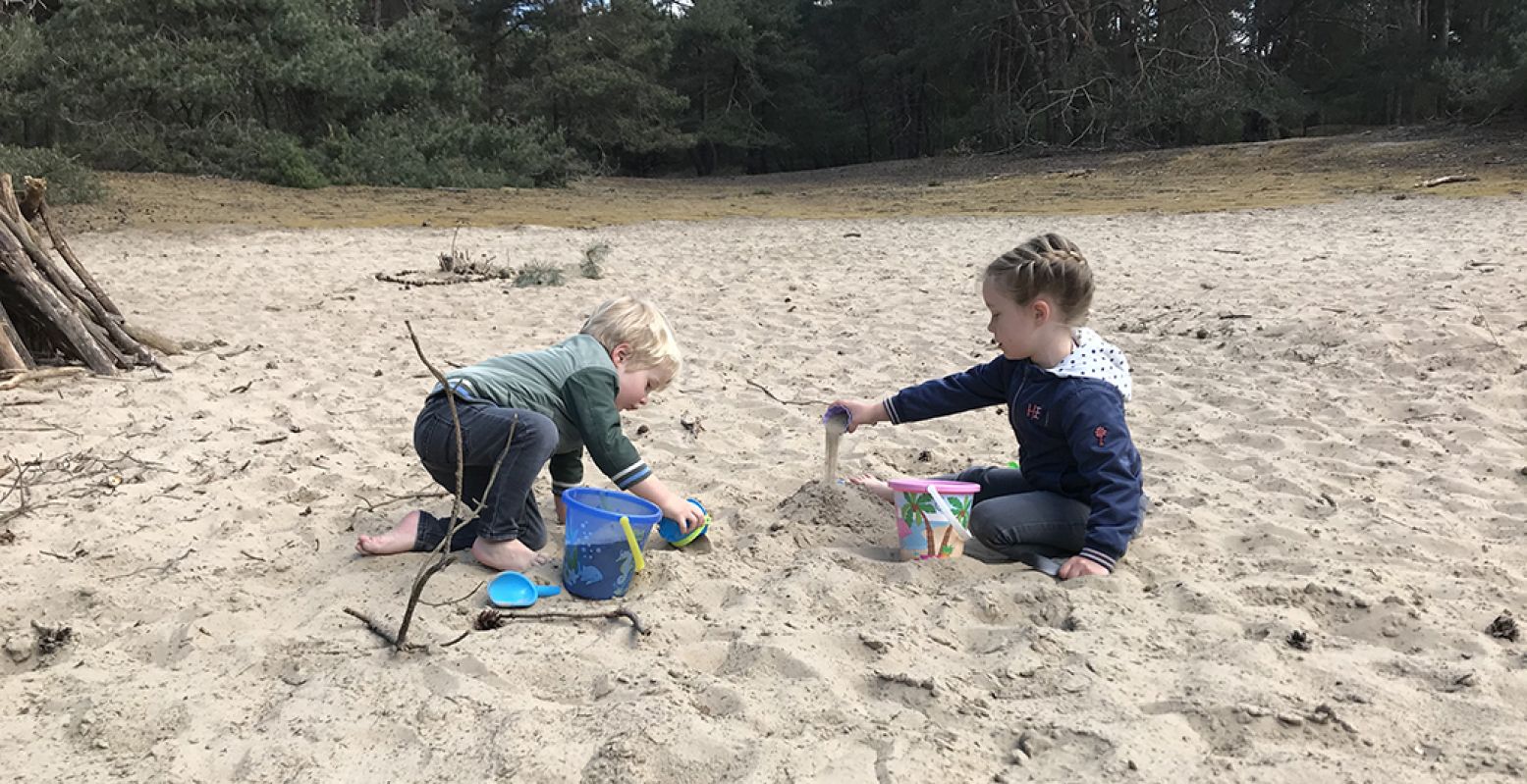 Lekker spelen in het zand! Foto: DagjeWeg.NL