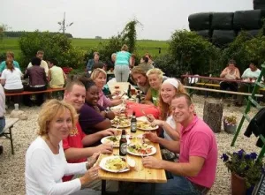 Lekker eten op het platteland. Foto: Jeu de Boer.