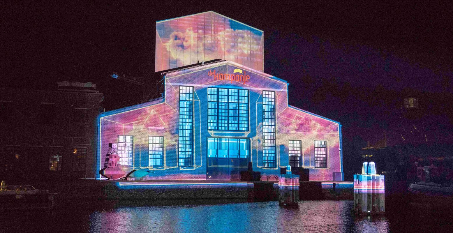 Tijdens het Helder Licht Festival loop je in Den Helder langs prachtige projecties. Foto: Citymarketing Den Helder