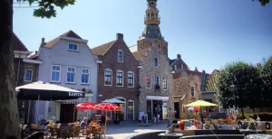Dit is er te doen in Zierikzee Het gezellige 'Montmartreplein'. Foto: Redactie DagjeWeg.NL