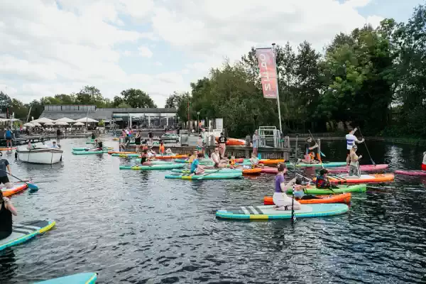 Bibian Mentel SUP Event Start SUP tour. Foto: Bibian Mentel Foundation