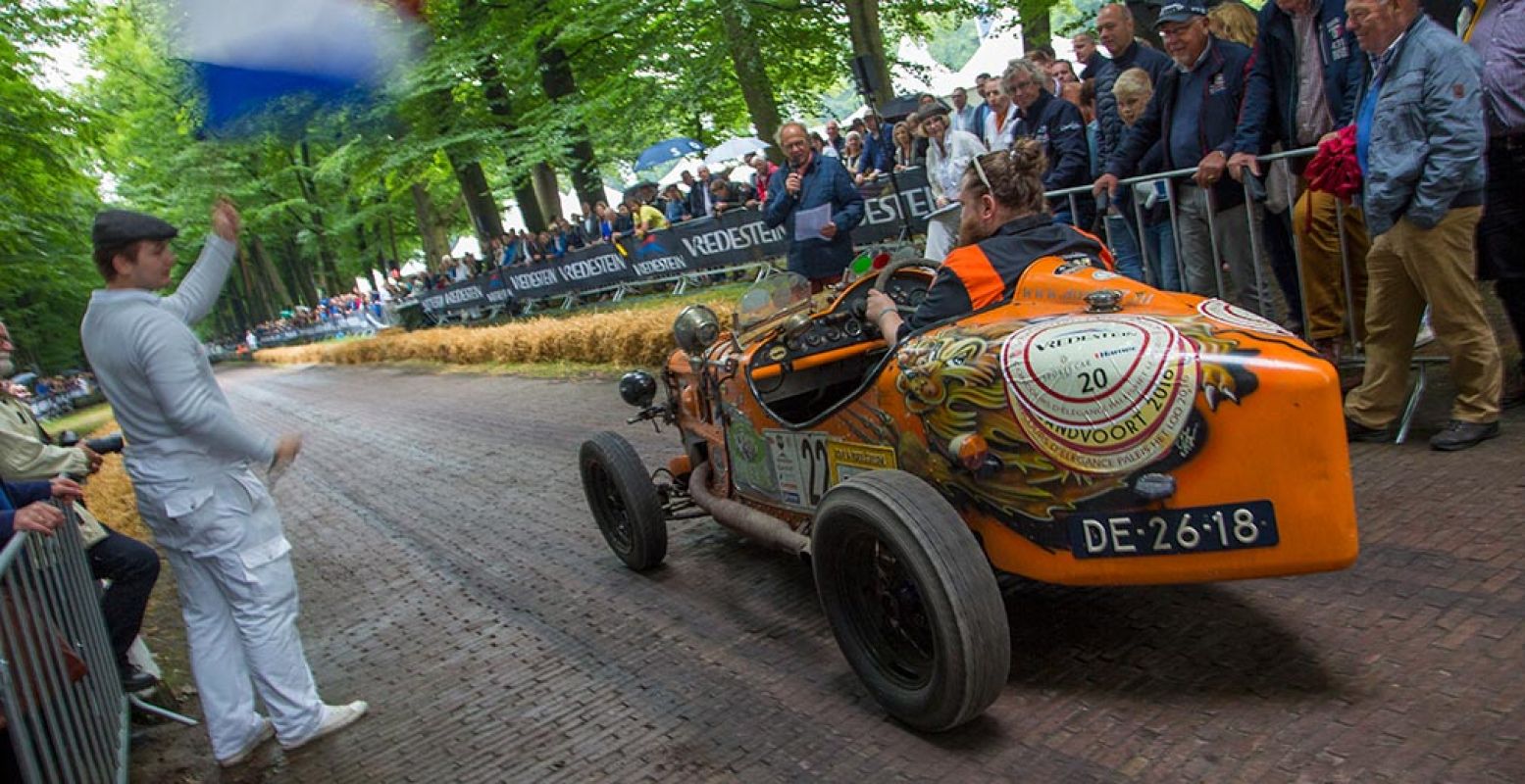 Zie oldtimers in actie. Foto: Paleis Het Loo © Classic Events.