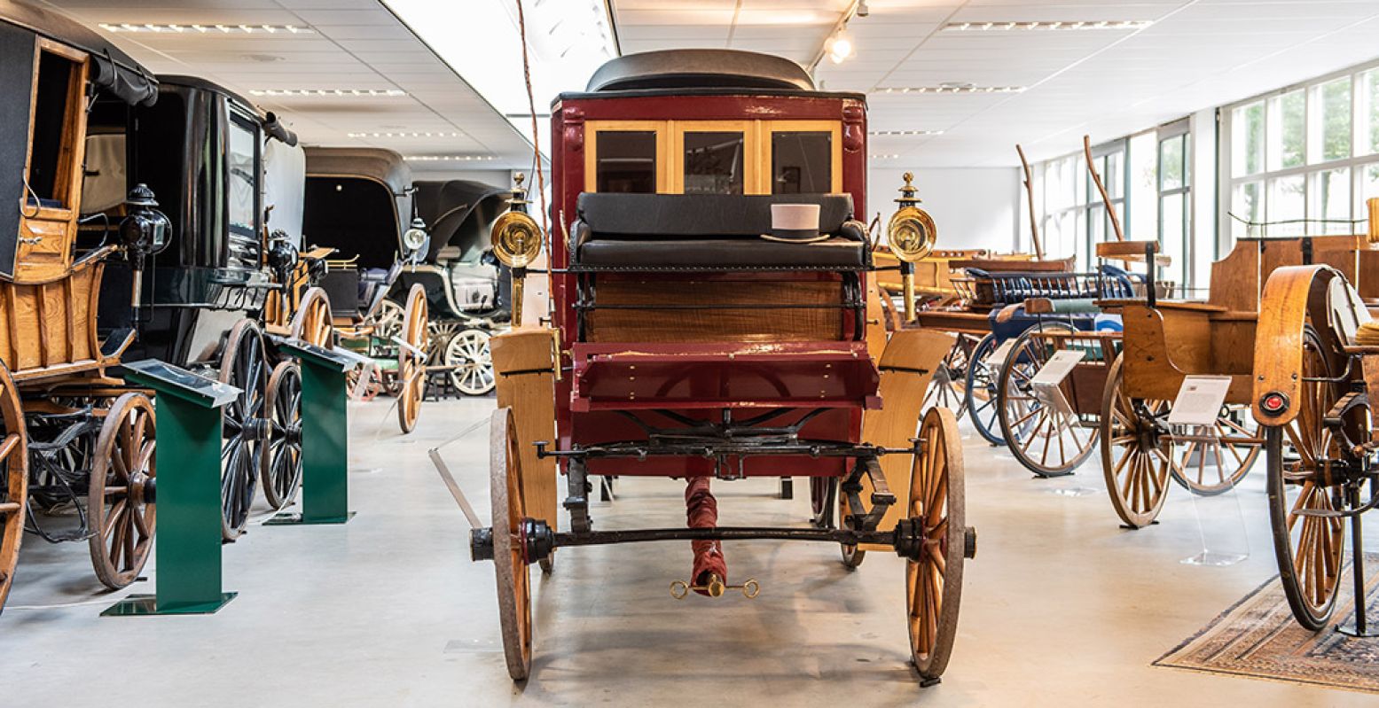 Stap binnen in de monumentale stadsboerderij en bewonder historische rijtuigen. Foto: Museum Vreeburg