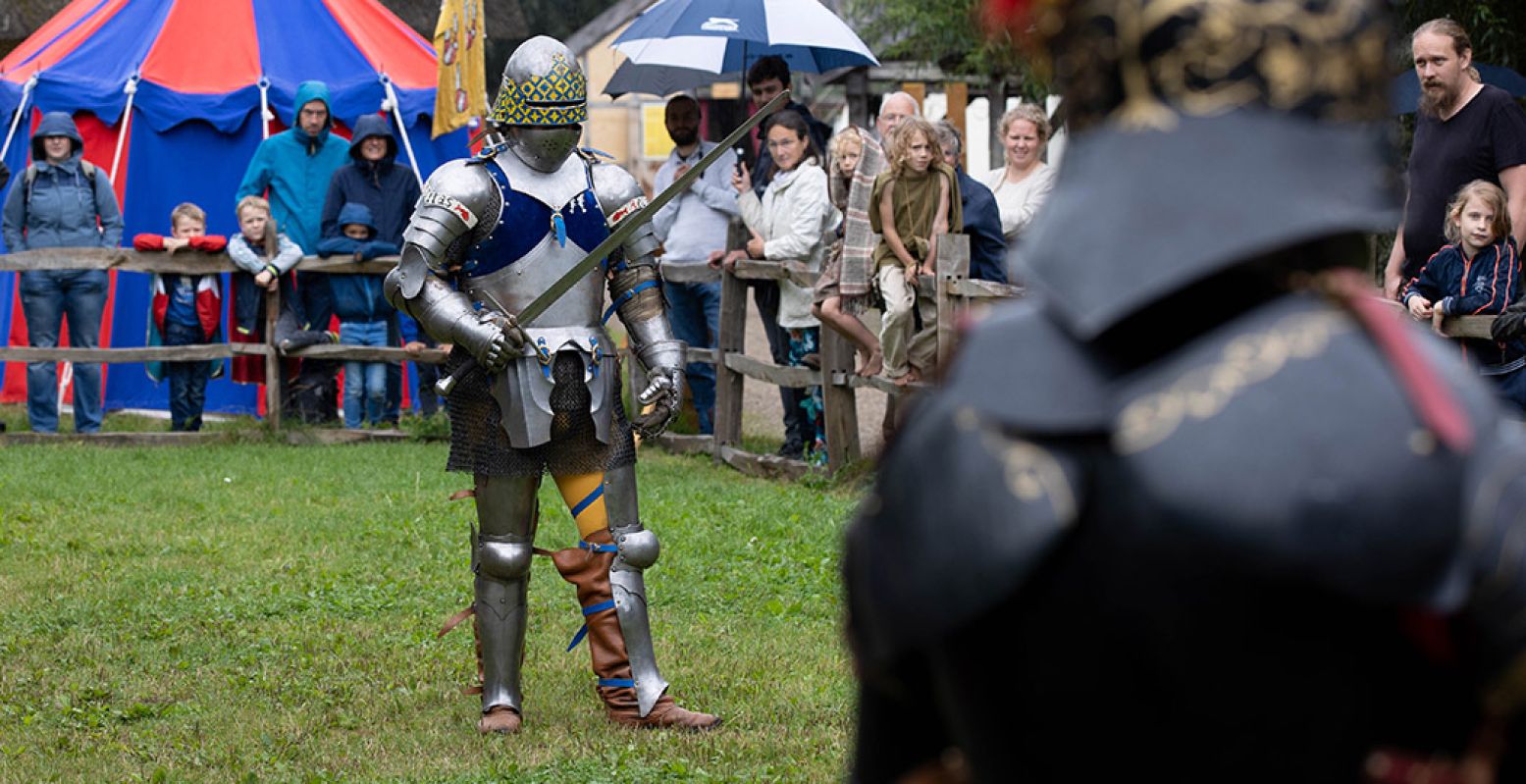 Spannend: een riddertoernooi tijdens Pinksteren. Foto: preHistorischDorp ©Tobias Greve