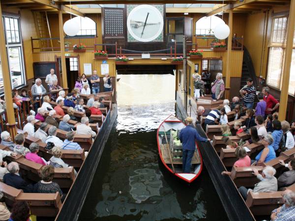 Ben jij de snelste bij de doorvaarveiling? Foto: Museum BroekerVeiling