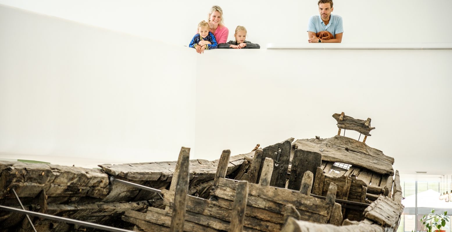 Bewonder een 2.000 jaar oud Romeins schip in Castellum Hoge Woerd. Foto: Jelle Verhoeks
