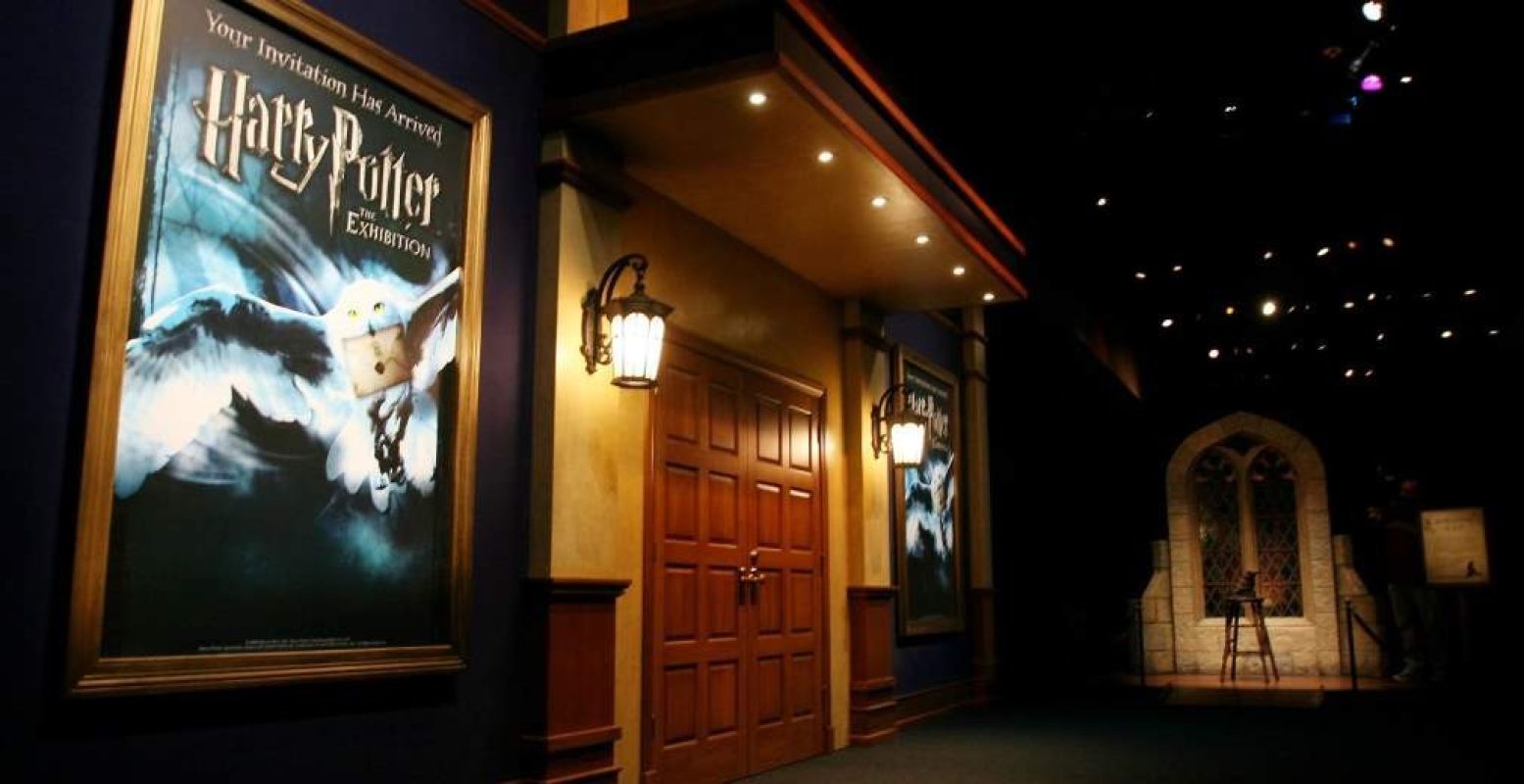 Betreed de magische wereld van Harry Potter! Foto:  Facebookpagina Harry Potter: The Exhibition . HARRY POTTER characters, names and related indicia are © & TM Warner Bros. Entertainment Inc. Harry Potter Publishing Rights © JKR. (s16)