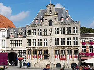 Stadhuis Bergen op Zoom Stadhuis Bergen op Zoom. Foto: DagjeWeg.NL