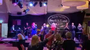 foto Backedge Soultrain foto Backedge Soultrain