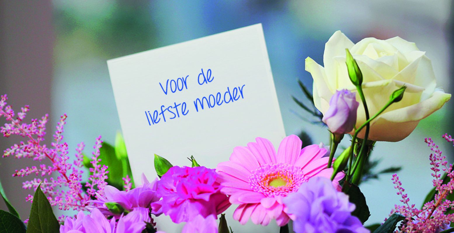 Van een bosje bloemen wordt elke moeder blij. Foto:  Pexels 