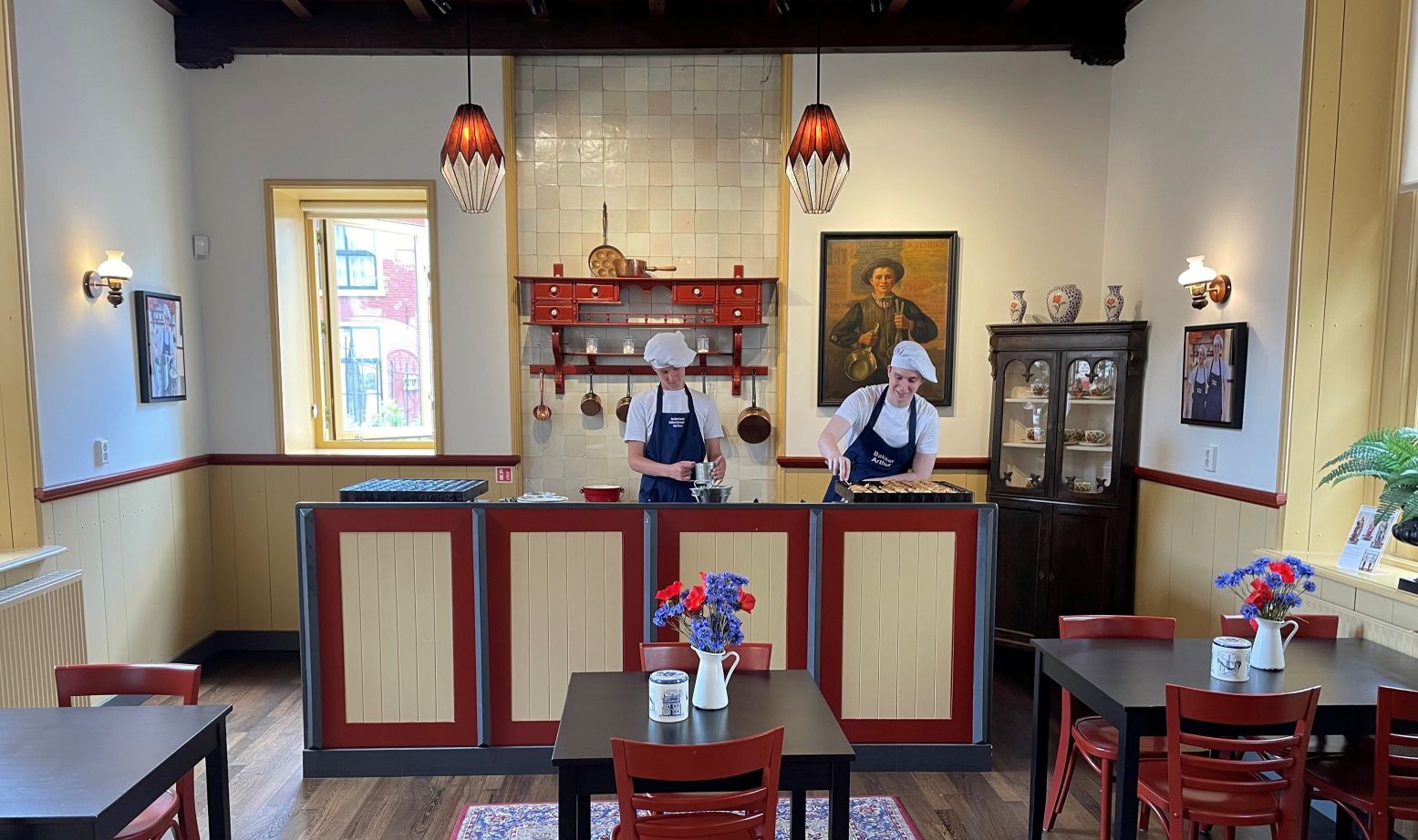 Voor een letterlijk heerlijk paasuitje ga je naar het Nederlands Bakkerijmuseum, waar ze heel veel eetbare paashaasjes hebben. En versgebakken poffertjes! Foto: Nederlands Bakkerijmuseum