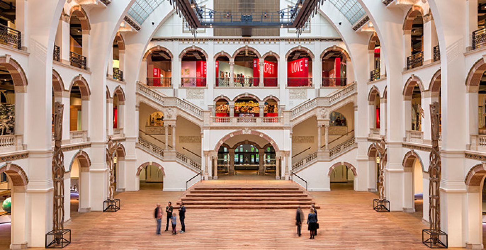 De prachtige Lichthal van het Tropenmuseum. Foto: Rob van Esch.