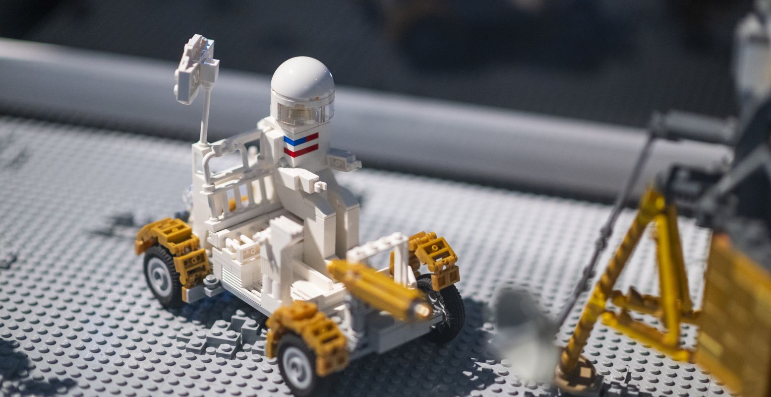 Miniatuur raketten tot mega bouwwerken van LEGO bij Travelling Bricks. Foto: CODA Museum