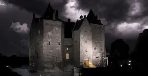Welke escaperoom is het leukst? Het historische Slot Loevestein heeft ook een spannende escaperoom. Foto: Slot Loevestein.