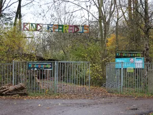 Het Kinderparadijs ligt verscholen in de natuur. Foto: DagjeWeg.NL