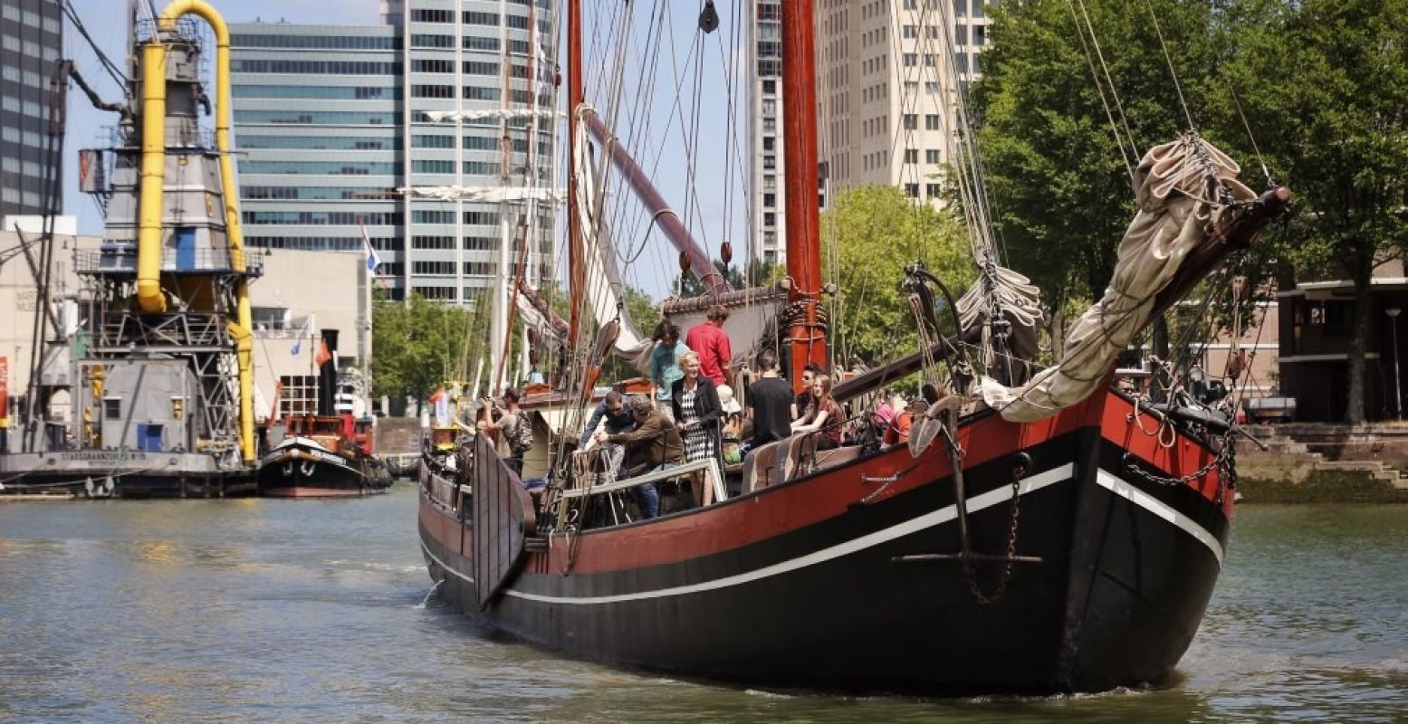 Vaar mee op een historisch schip in Rotterdam. Foto: Maritiem Museum - Fred Ernst.