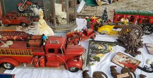De leukste markten in februari Scoor antieke spullen op een brocantemarkt. Foto: DagjeWeg.NL