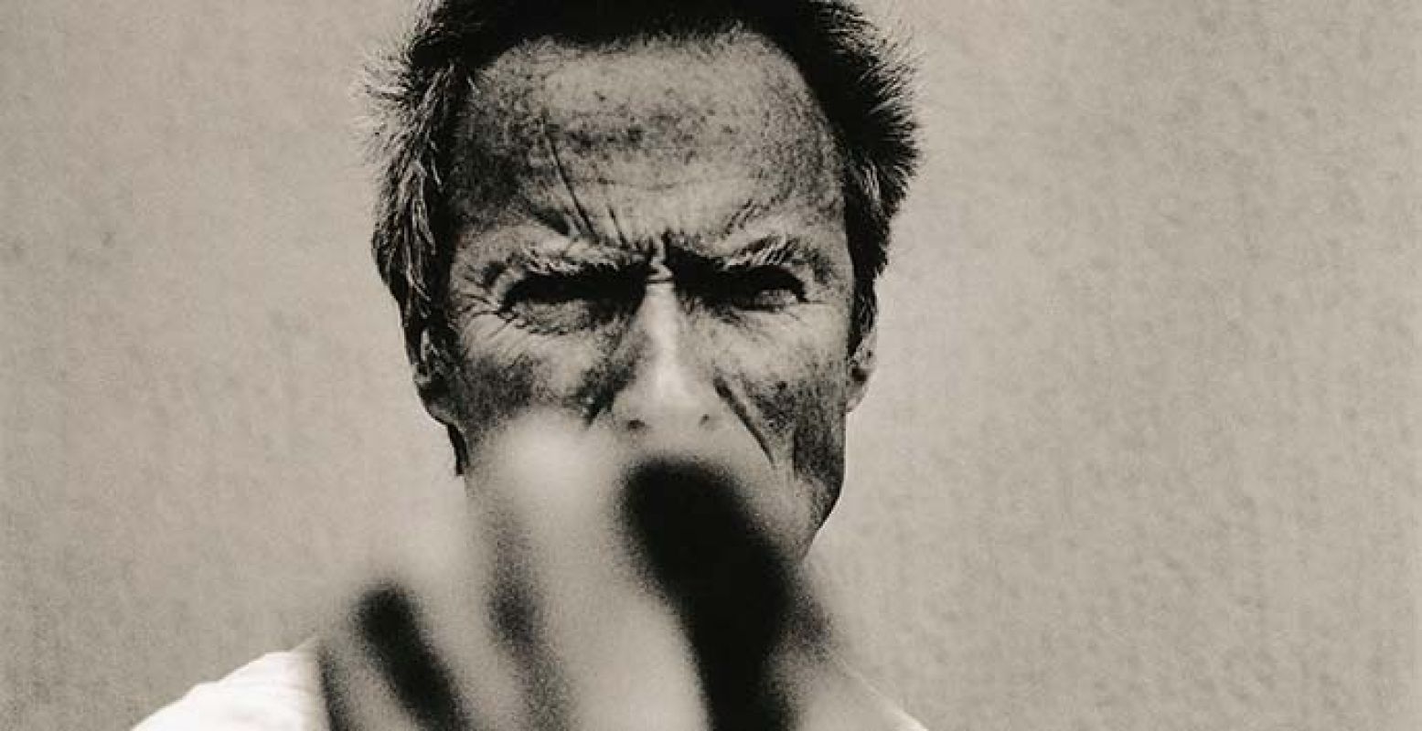 Clint Eastwood. Beeld: Anton Corbijn, Cannes, 1994 © Anton Corbijn, HOLLANDS DEEP, Gemeentemuseum Den Haag 2015