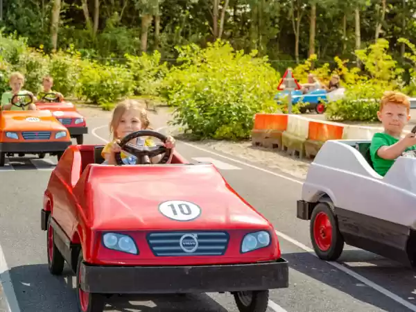Verkeers- & Attractiepark Duinen Zathe Haal je rijbewijs op het Verkeerscircuit. Foto: Verkeers- & Attractiepark Duinen Zathe