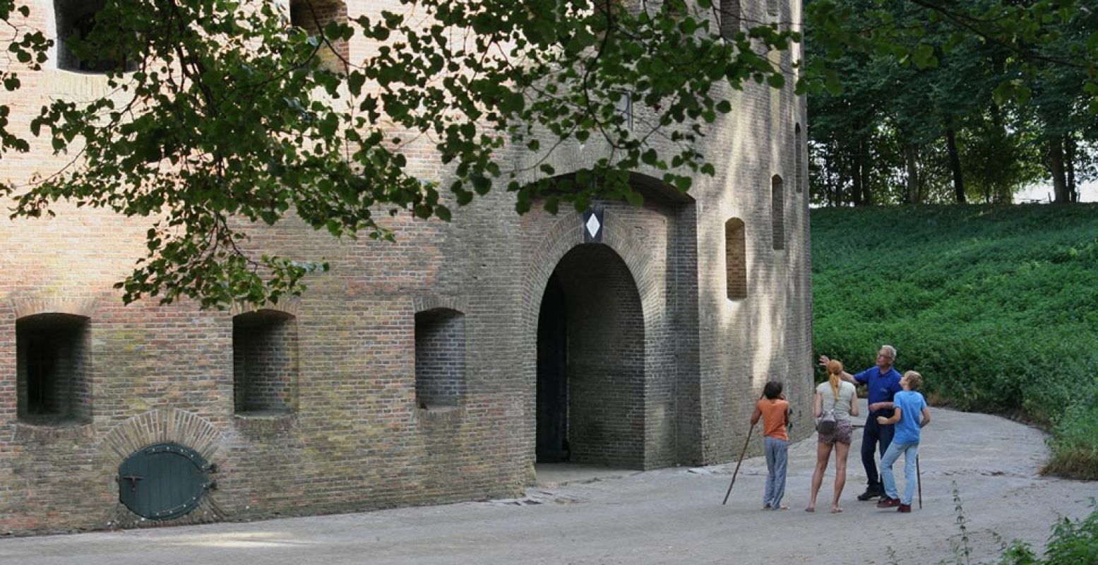 Volg rondleidingen en bezoek tijdelijke tentoonstellingen tijdens het Fortenfestival. Foto: Stichting Liniebreed Ondernemen.