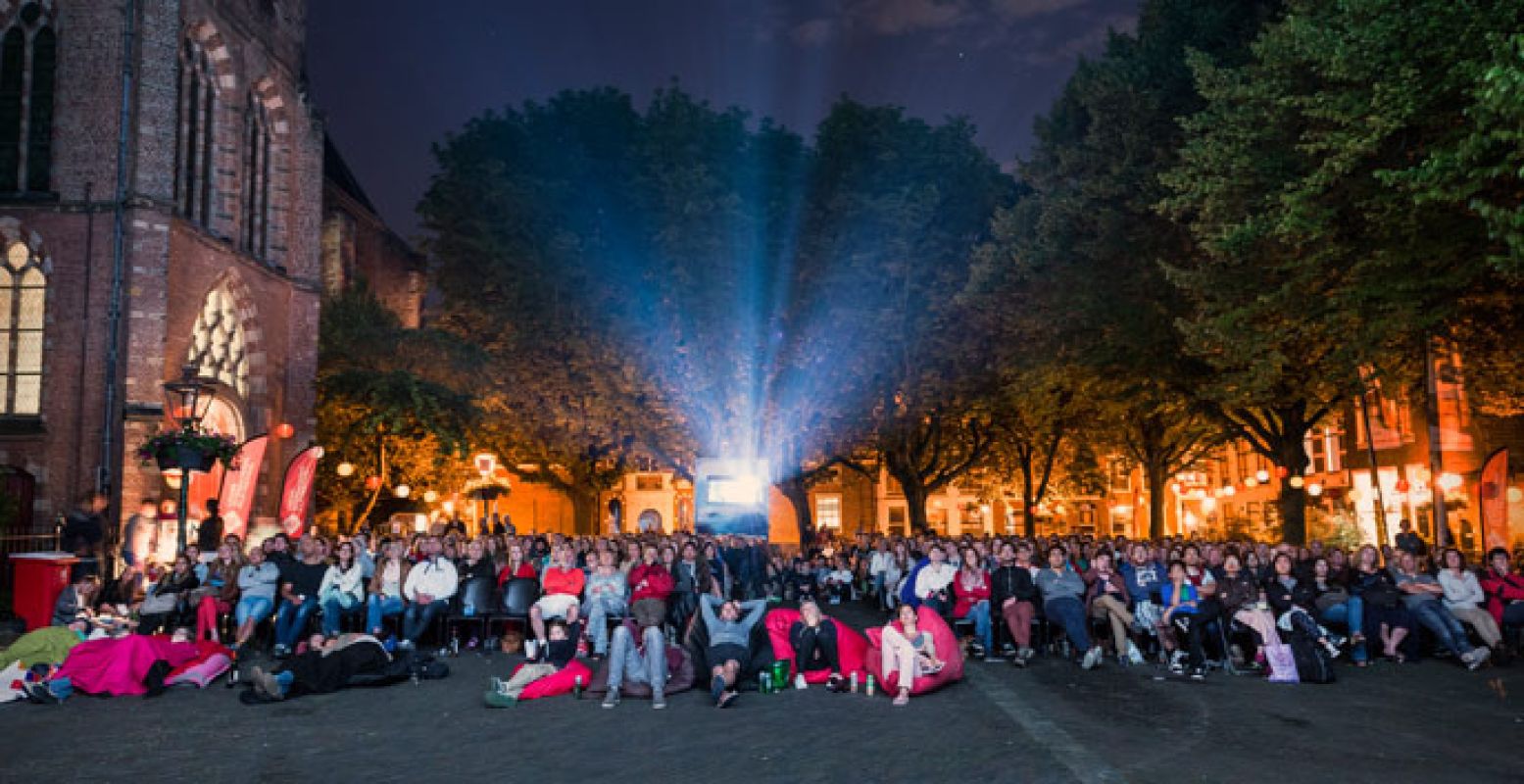 Openluchtbioscoop LIFF Festival, Pieterskerkplein.