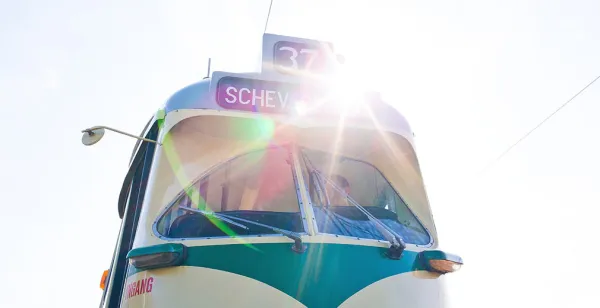 Met de tram naar het strand