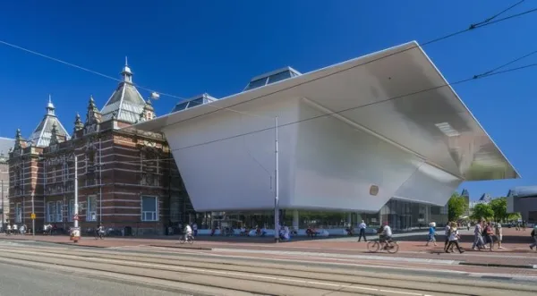 Stedelijk Museum eindelijk open!
