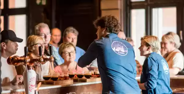 High Beer: uitjes die naar meer smaken Proef de beste biertjes in een gevarieerd aanbod. Foto: Brouwerij de Koninck ©