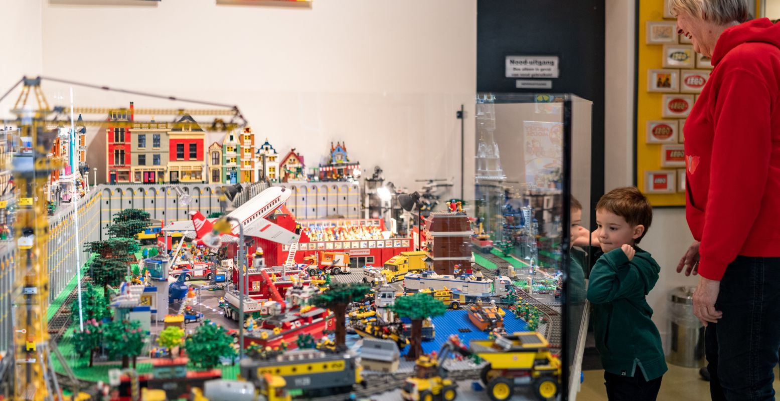 Kijk je ogen uit bij de grote Lego-tentoonstelling. Foto: Foto: Benno Ellerbroek / Museum van de Twintigste Eeuw