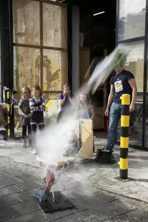 Fotobeschrijving: Zomerlab Raket. Foto: (c) Ontdek Station.