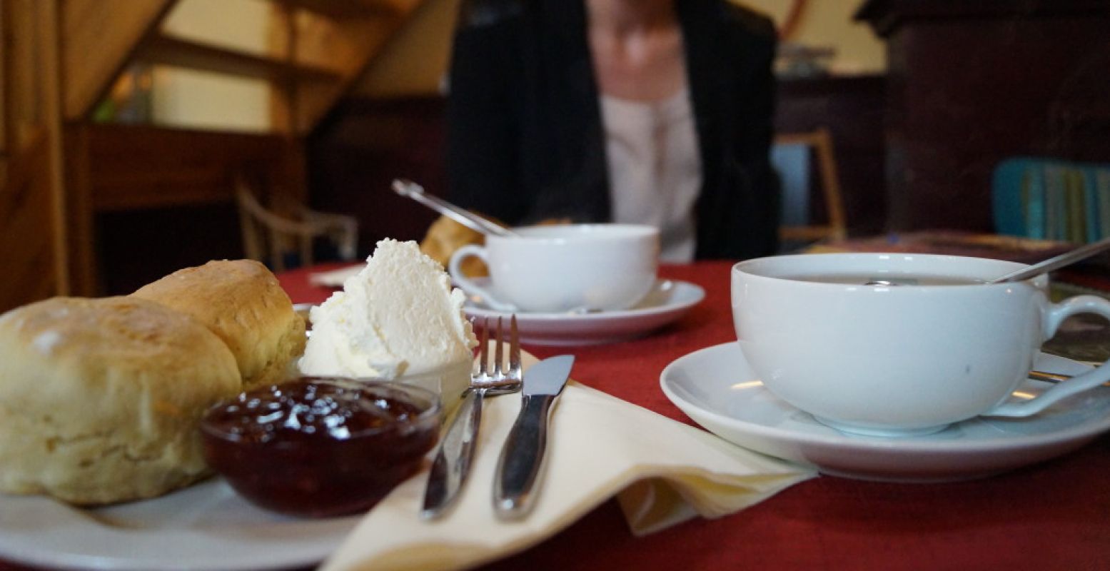 Dé plek voor een high tea: de Theefabriek in Houwerzijl. Foto: DagjeWeg.NL.