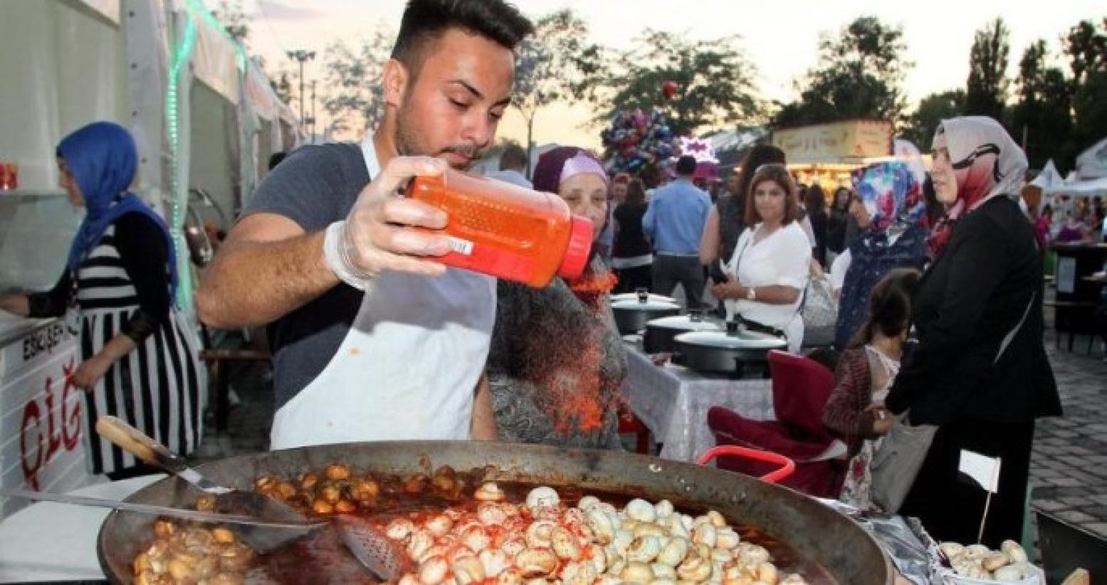 Eet smakelijk op  De Bazaar Ramadan Festival !