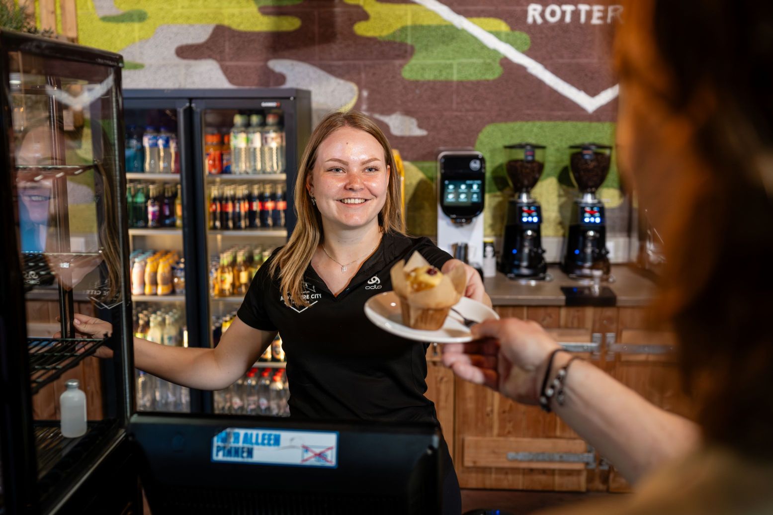 Kom na afloop of tussendoor even bij in de horeca. Foto: Tubing & Netpark Adventure City © Martijn van Leeuwen Kom na afloop of tussendoor even bij in de horeca. Foto: Tubing & Netpark Adventure City © Martijn van Leeuwen