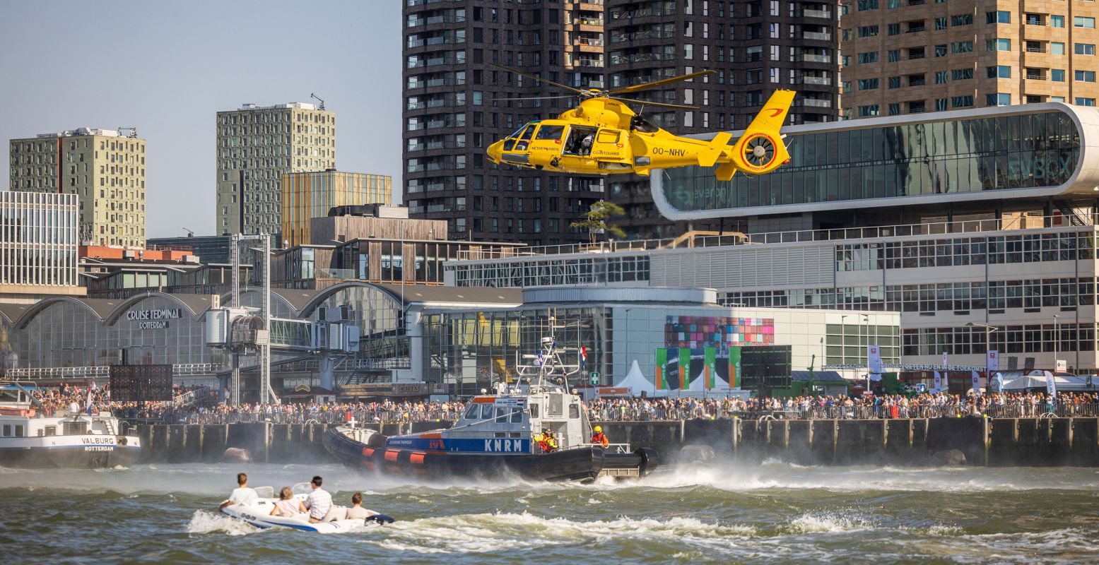 Spannende taferelen tijdens de calamiteitenoefening bij de Holland Amerikakade. Foto: Wereldhavendagen © Anne Reitsma