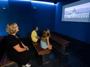 Leer meer over de kunstenaar in de video op het einde. Foto: © Ville de Mons, fotograaf: Utopix-Geoffrey
