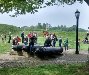 Schuttersdag in Naarden Foto geüpload door gebruiker Stichting Liniebreed Ondernemen.