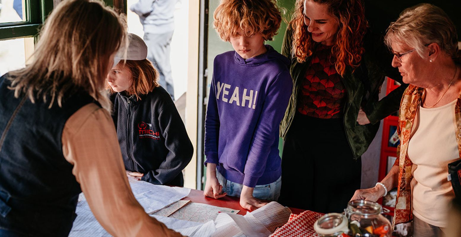 Bekijk demonstraties en ga ook zelf aan de slag. Foto: Nederlands Openluchtmuseum