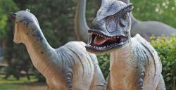 Top 4 dino uitjes: van dino's jagen tot fossielen bekijken