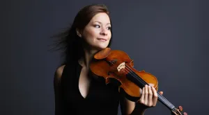 Arabella Steinbacher & Korngold - Schubert Belgian National Orchestra & Peter RigaudFoto geüpload door gebruiker.