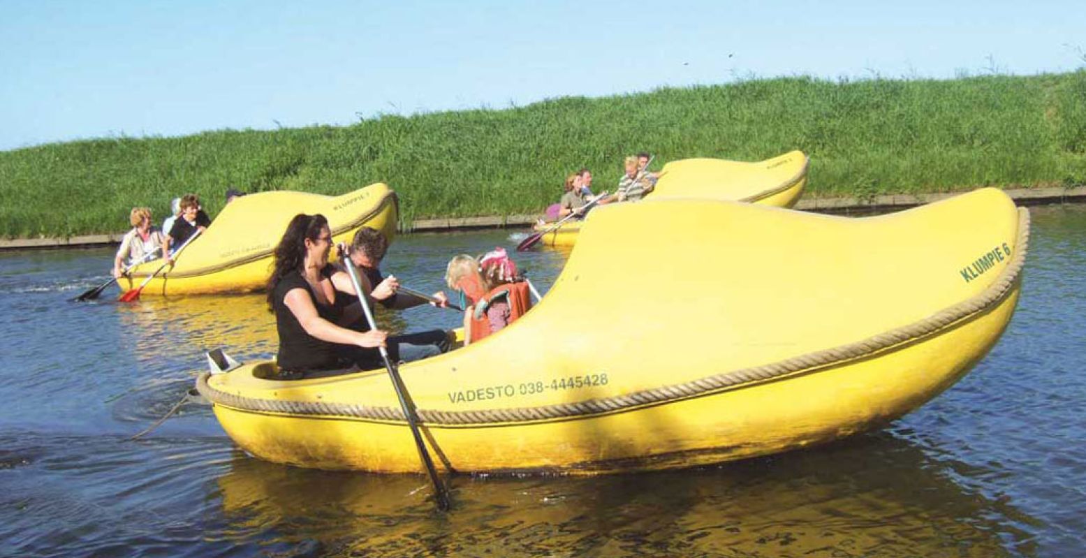 Ga klompvaren op het Apeldoorns Kanaal in een grote gele klomp! Foto: Vadesto Outdoor Adventure