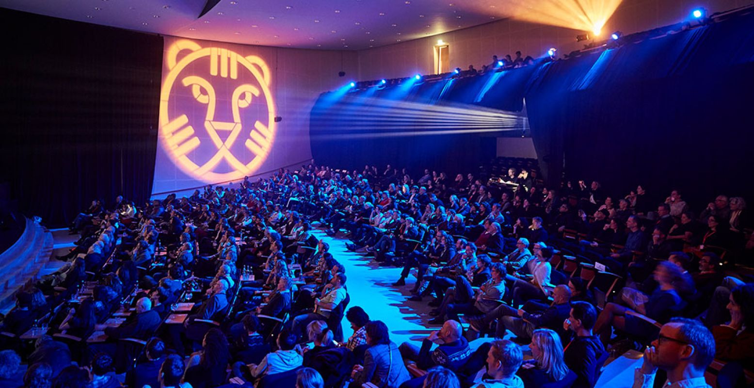 Bekijk de nieuwste en beste films tijdens de 48ste editie van International Film Festival Rotterdam. Foto: IFFR 2019.