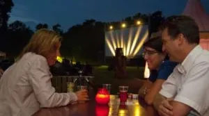 Met je dikke vest naar de film