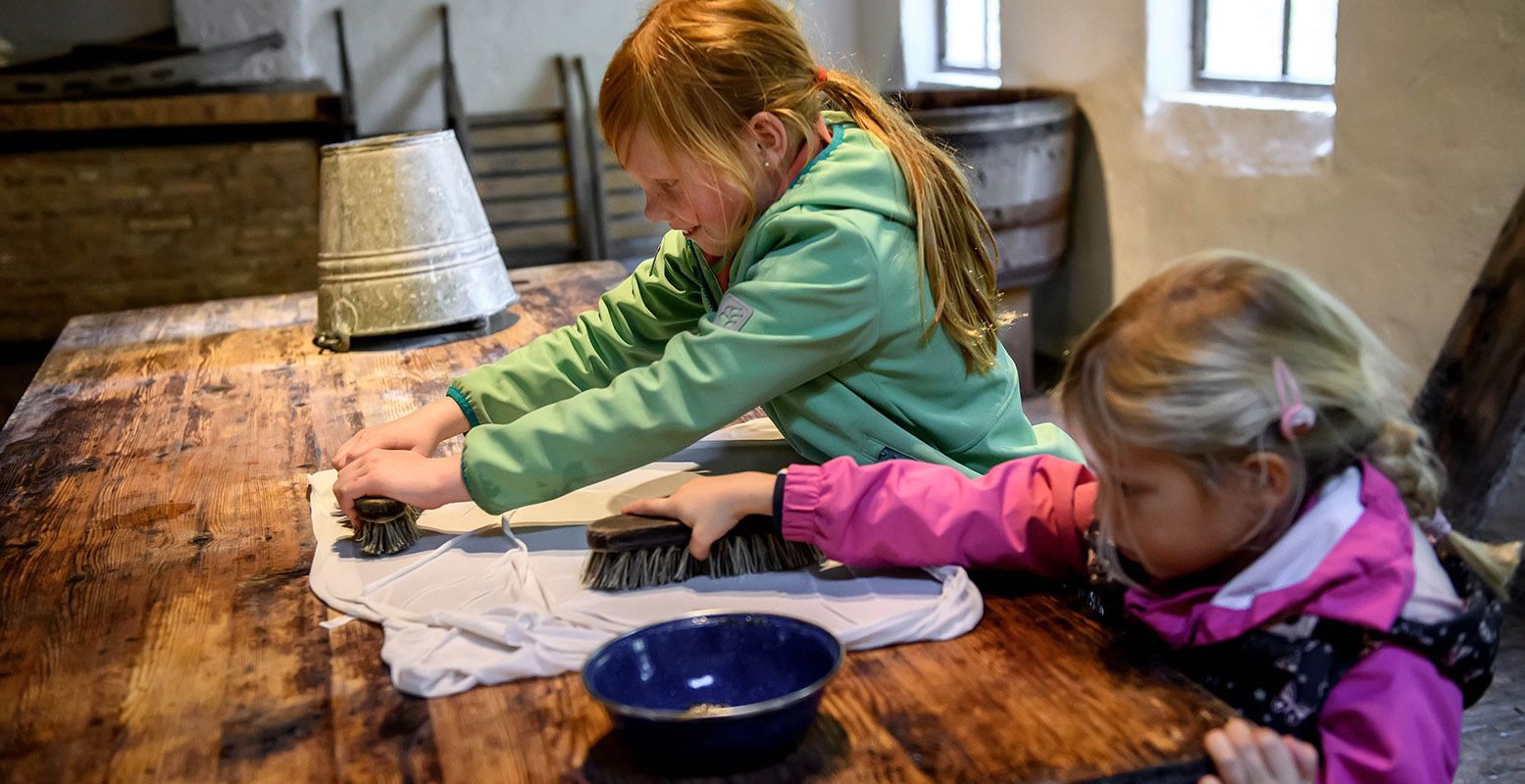 Vroeger was de was doen een heel karwei! Foto: Nederlands Openluchtmuseum © Mike Bink